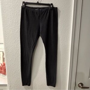 HUE Charcoal Gray Leggings